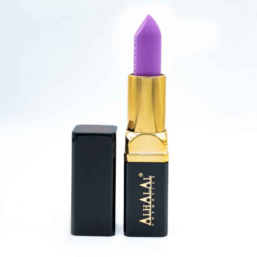 Alhalal cosmetics lila läppstift i sammetstextur med guld- och svarta ärmar
